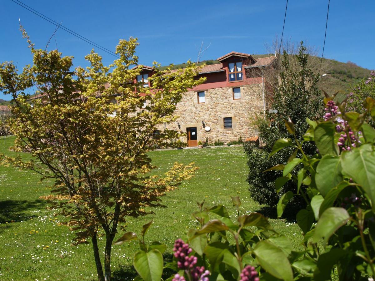 Albergue La Torre Santiurde de Reinosa Екстер'єр фото