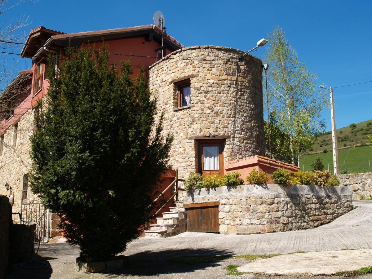 Albergue La Torre Santiurde de Reinosa Екстер'єр фото