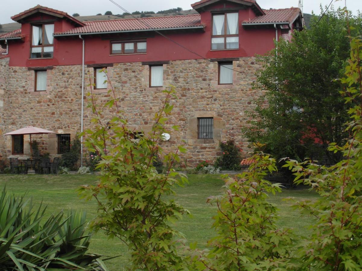 Albergue La Torre Santiurde de Reinosa Екстер'єр фото